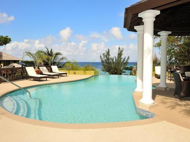Alexanders Penthouse On The Beach Ocho Ríos Exterior foto